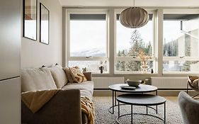 Chic Are Apt For 6 Ski-In-Ski-Out With Sauna